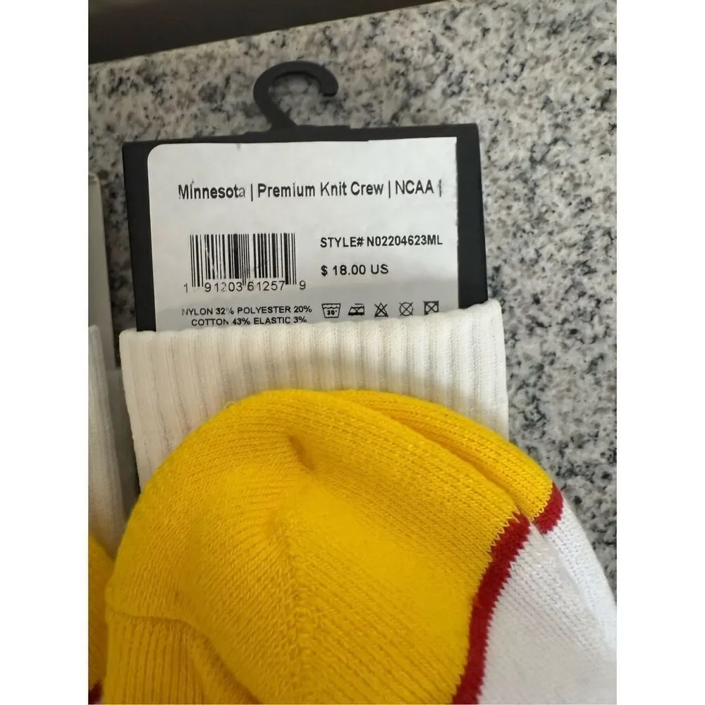 3 Strideline  Minnesota |Premium Knit Crew |Socks NCAA | STYLE# N02204623ML M/L